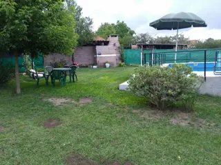 MONOAMBIENTE PARA 2 A 4 PERSONAS. CON PILETA DE USO ECLUSIVO - ASADOR - ATIO - COCHERA. foto 2
