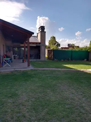 CASA CON PILETA+DEPARTAMENTO EN VENTA RAMA CAIDA foto 3
