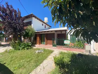 SE VENDE CASA EN BARRIO BELGRANO DE VIEDMA foto 1