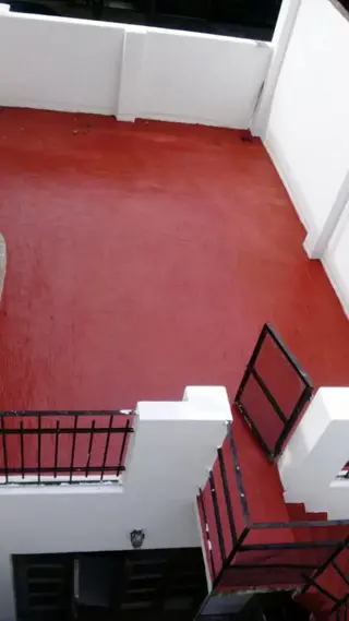 Residencia de estilo a 2 cuadras de Libertador, excelente ubicacion foto 2