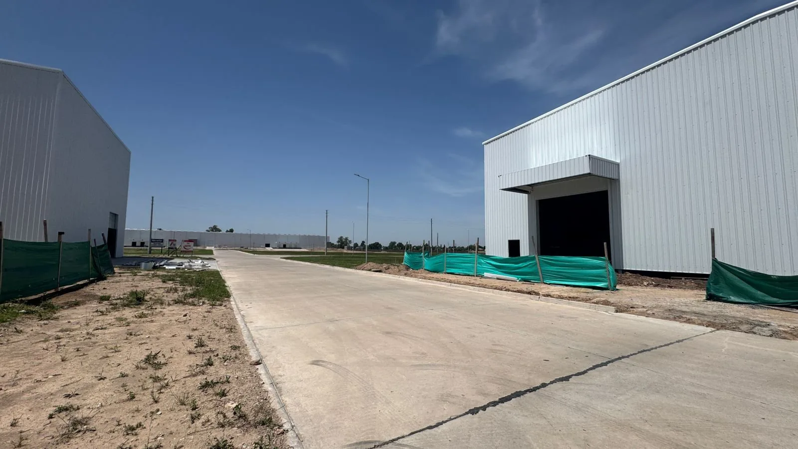 Depósito a estrenar desde 1,200 m2 a 9.000 m2 cubiertos logísticos Red de incendio, playa, control de accesos. Excelente entorno foto 3
