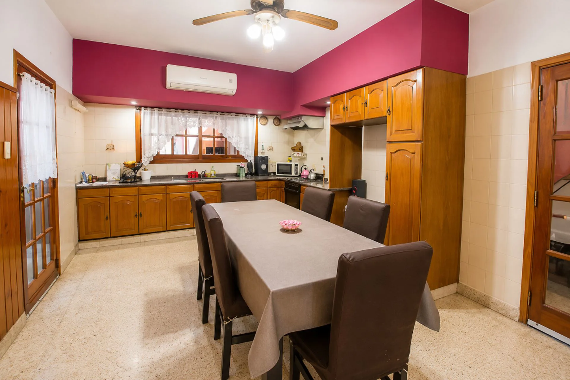 CASA 4 AMBIENTES EN VENTA LAVALLOL foto 3