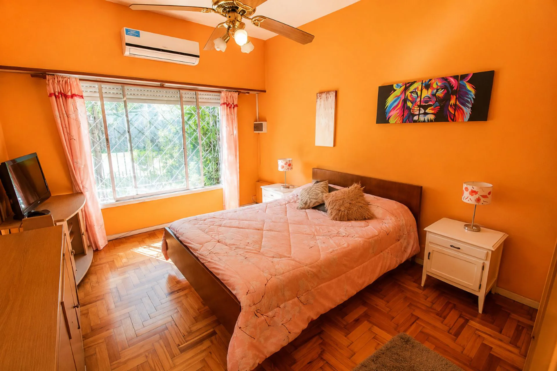 CASA 4 AMBIENTES EN VENTA LAVALLOL foto 4