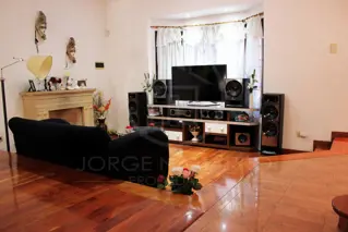 Chalet 4 ambientes de categoría - Martín Coronado foto 2