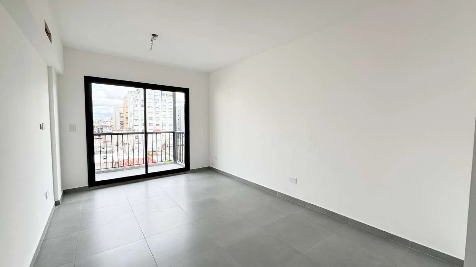 VENTA MONOAMBIENTE A ESTRENAR CON BALCON foto 3