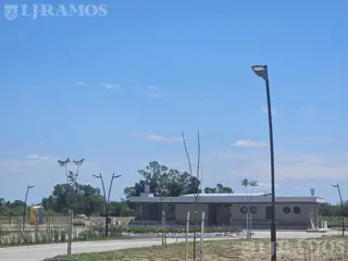 Lote de 990 m2 al RÍO en venta en Bahía Villanueva foto 3
