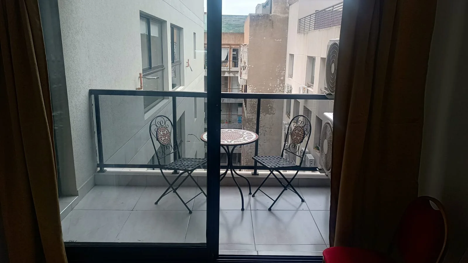 Va Urquiza, Donado 2000, 2 amb, 50m2, u$s 800 + expensas ( Agosto 2026= $ 230,000) + servicios.