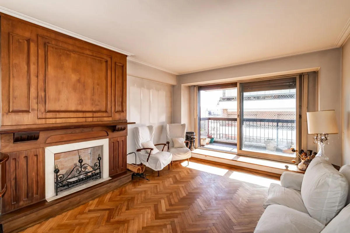 VENTA SEMIPISO A REFACCIONAR BELGRANO CON COCHERA foto 2