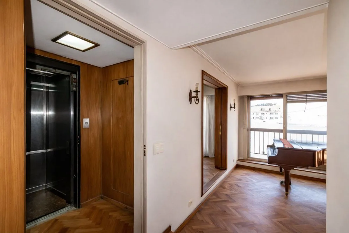 VENTA SEMIPISO A REFACCIONAR BELGRANO CON COCHERA foto 3