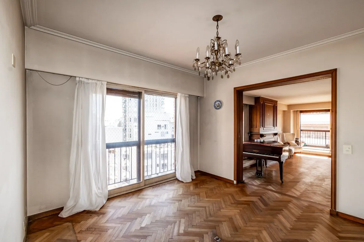 VENTA SEMIPISO A REFACCIONAR BELGRANO CON COCHERA foto 4