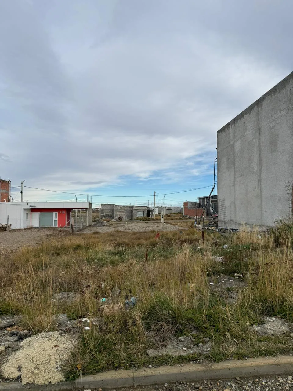 VENTA – TERRENO– BARRIO AEROPUERTO foto 2