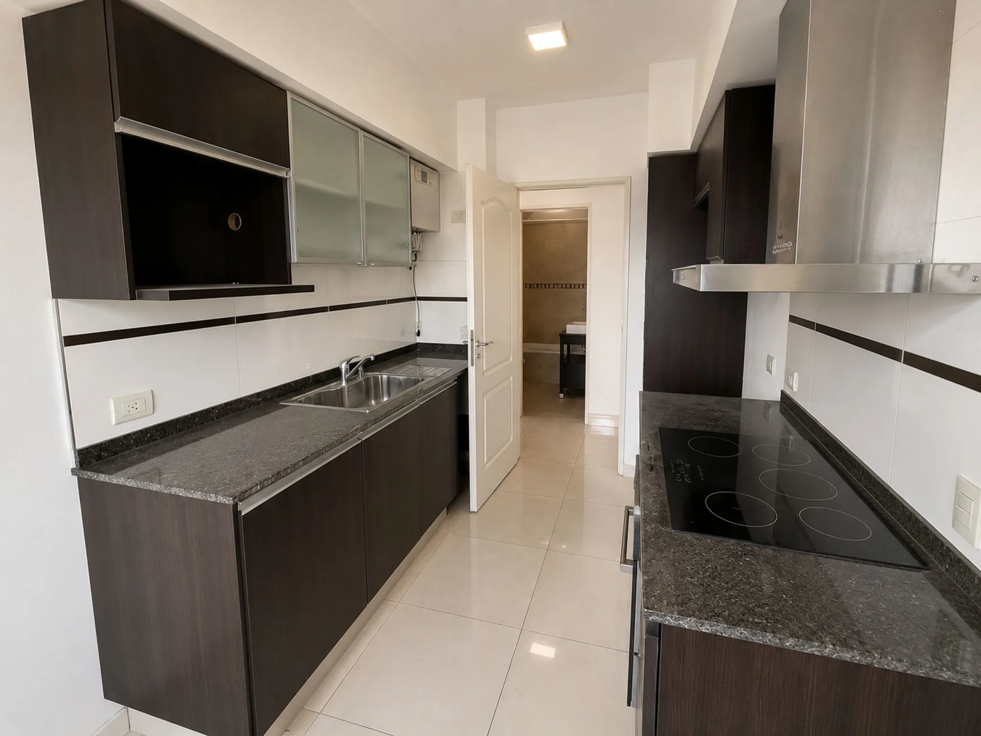 Venta 2 amb Torres Florencia con balcón y cochera foto 4