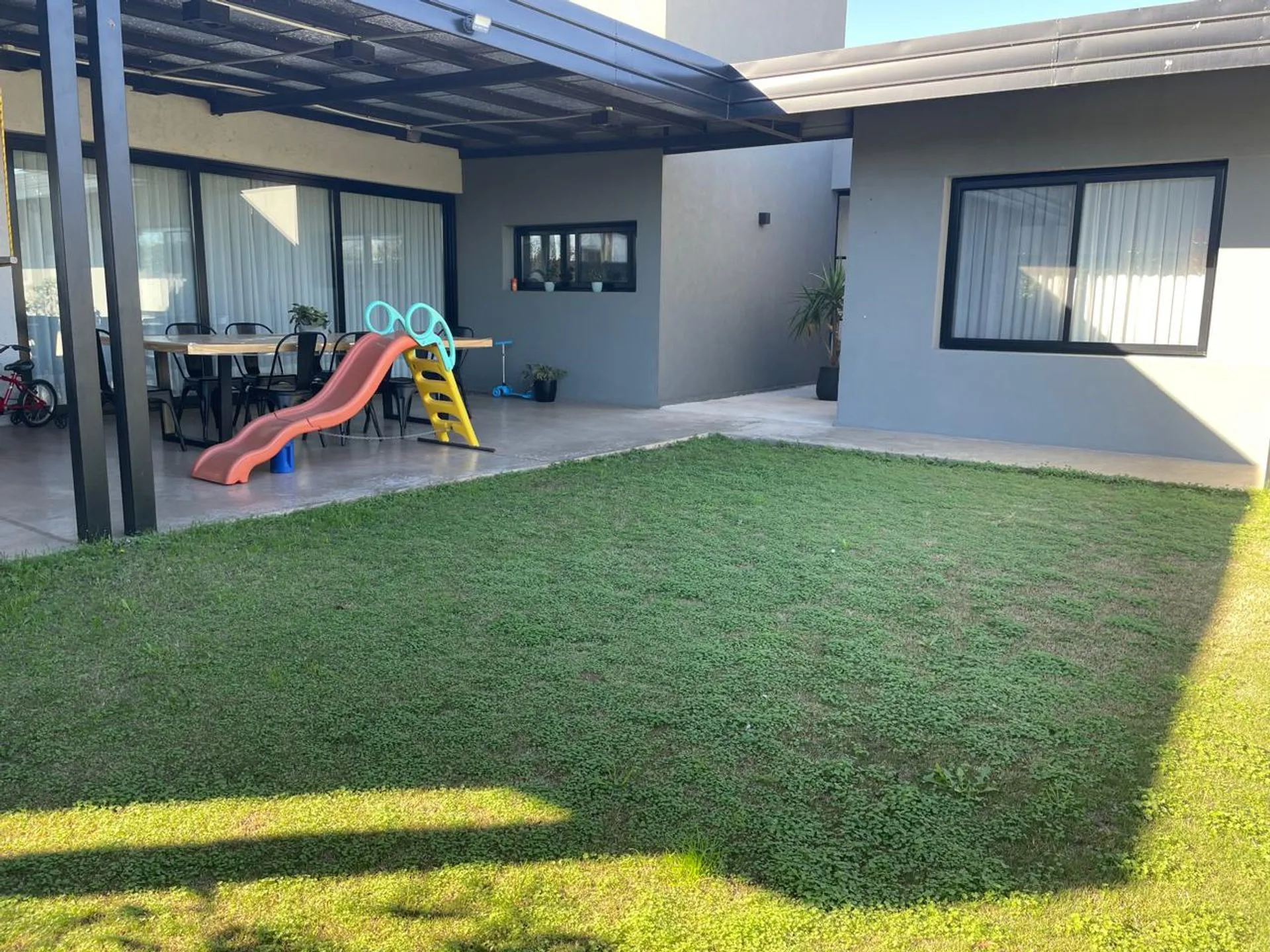 CASA EN VENTA. BARRIO PRIVADO. ANTIGUA ESTANCIA foto 3