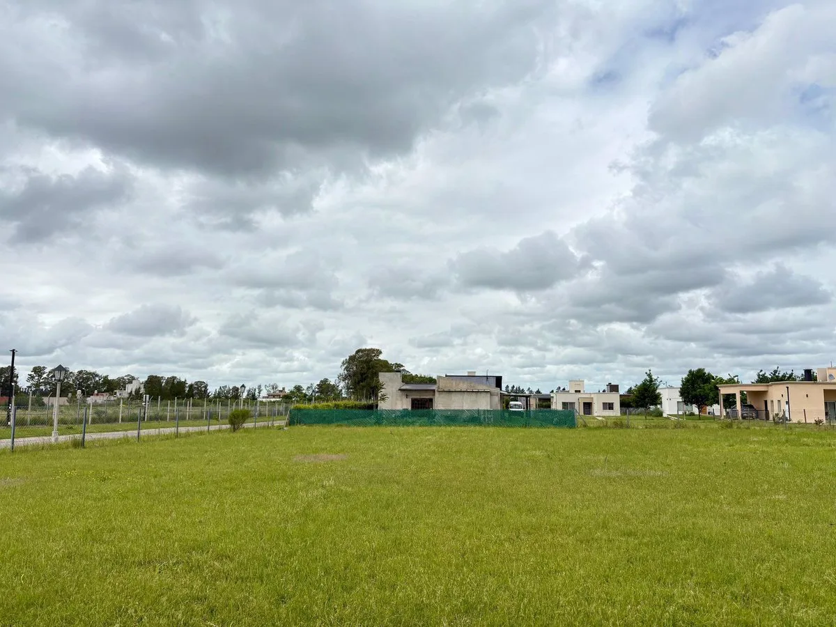 VENTA-LOTE-BARRIO CERRADO BELLEVILLE CANNING foto 2