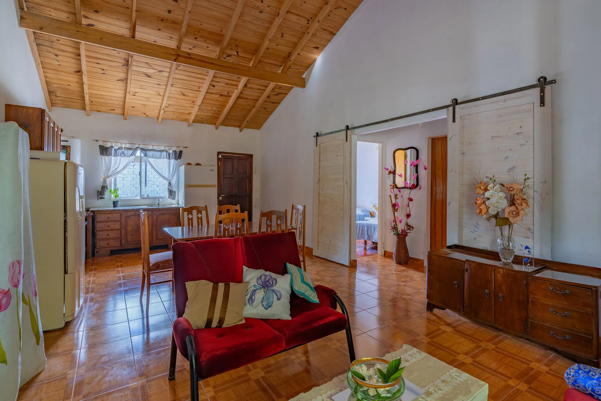 VENTA CASA 3 AMBIENTES LAS DALIAS APTA CREDITO foto 4