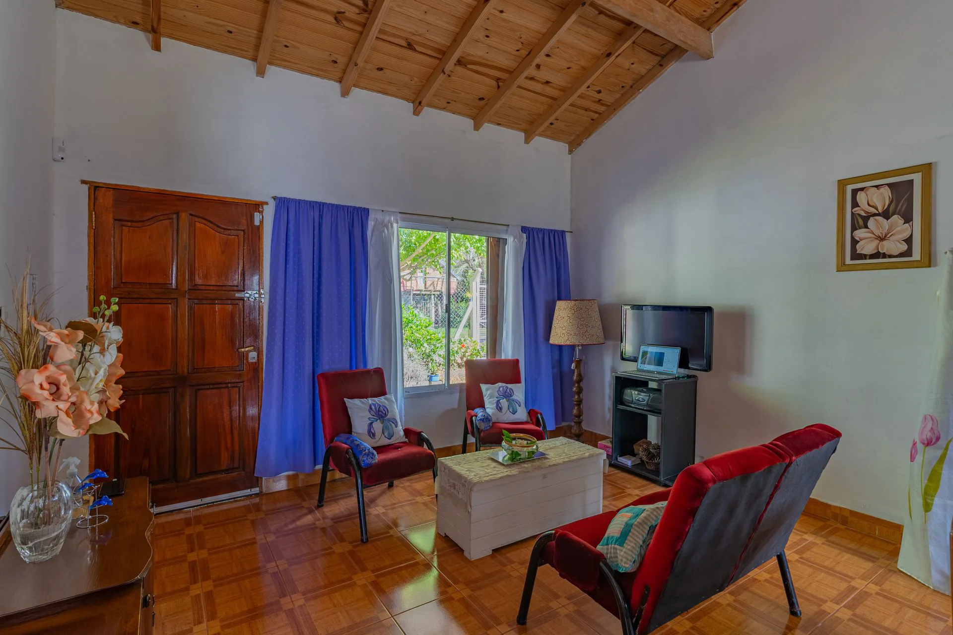 VENTA CASA 3 AMBIENTES LAS DALIAS APTA CREDITO foto 5