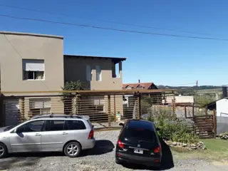 EXCELENTE PROPIEDAD EN INMEJORABLE LUGAR foto 1