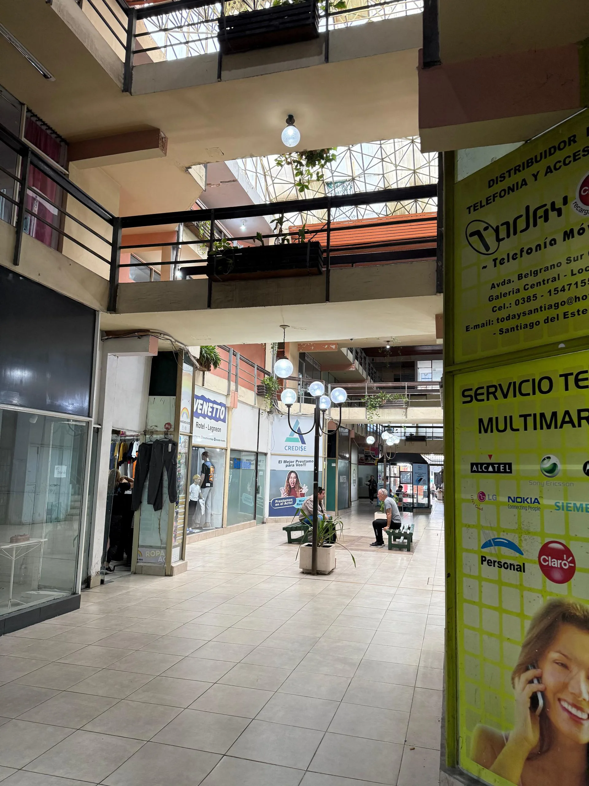 VENTA LOCAL COMERCIAL EN GALERIA CENNTRAL foto 4