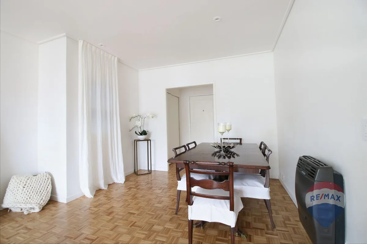 Departamento 4 ambientes Venta Recoleta Cochera foto 4