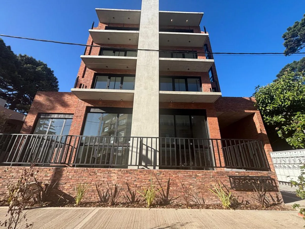 Departamento dos ambientes con terraza en Pinamar foto 2