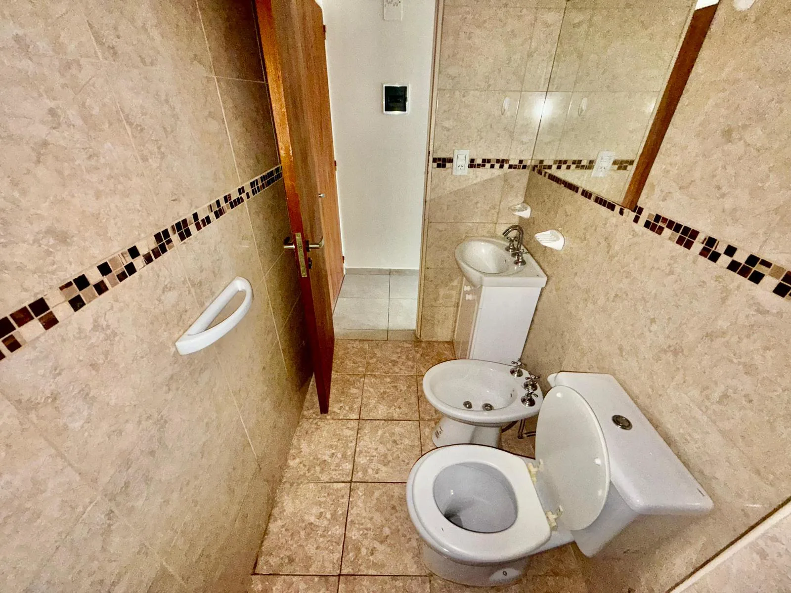 Ov. Lagos 500 - Monoambiente en alquiler - Rosario foto 5