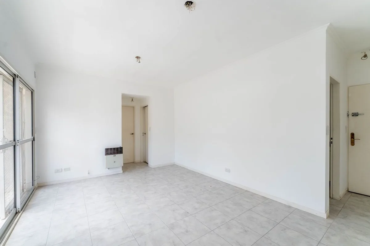 Venta Depto. de 3 amb. con balcón en V. Ortuzar foto 4