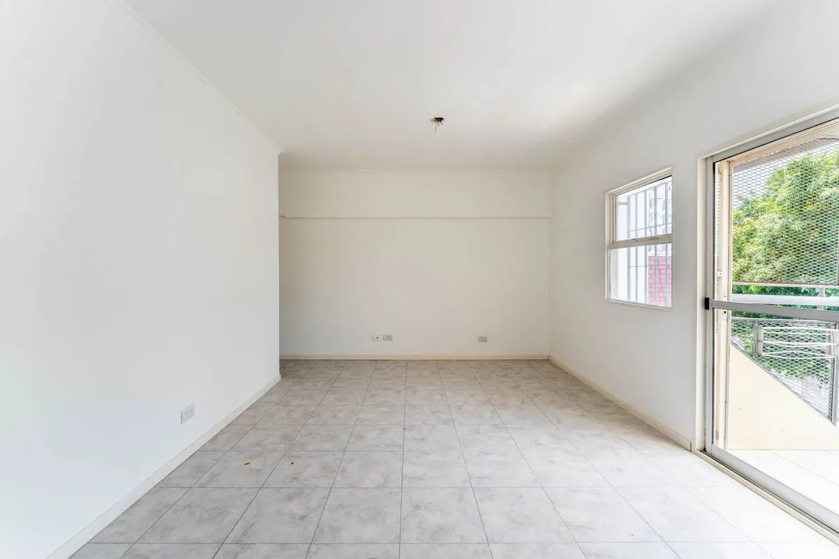 Venta Depto. de 3 amb. con balcón en V. Ortuzar foto 5
