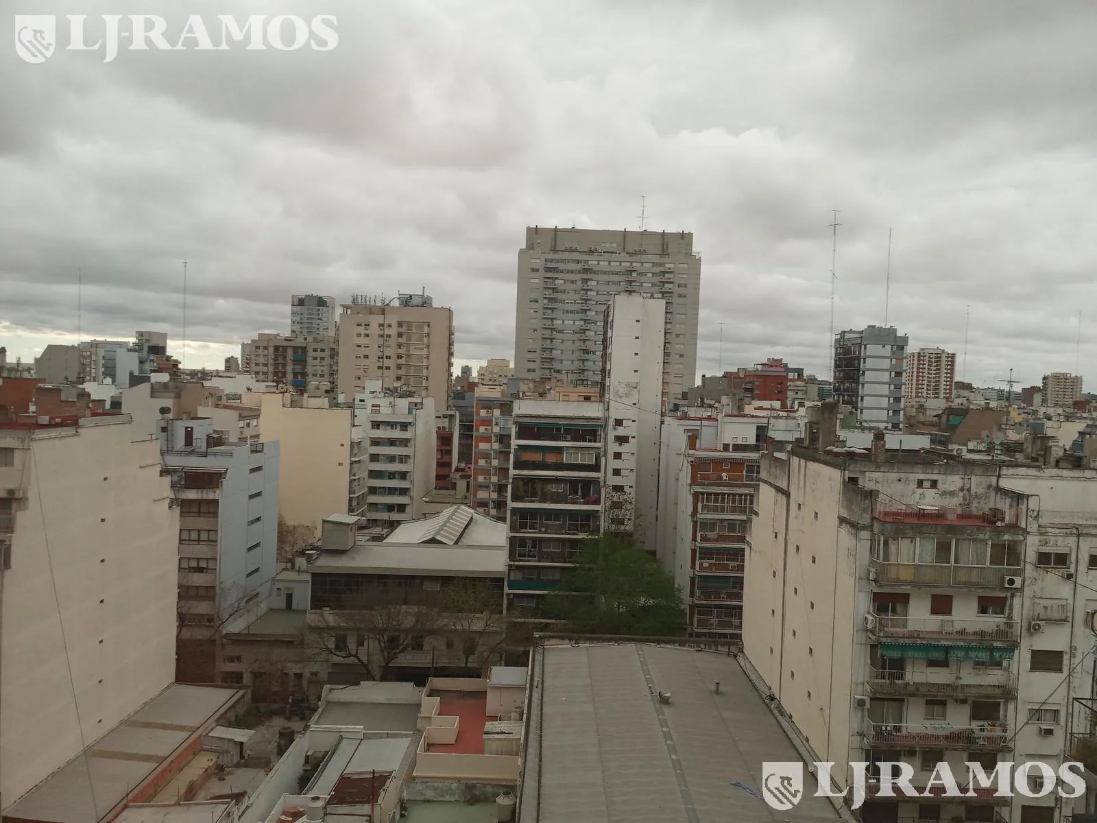 Alquiler de oficina de 240 m2 en Nuñez foto 5