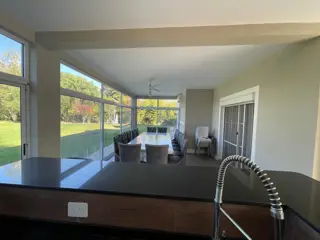 Venta de casa en Echeverria del lago - Canning foto 3