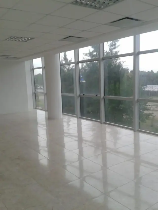 Excelente Oficina en alquiler - Amaneceres Office (Canning)