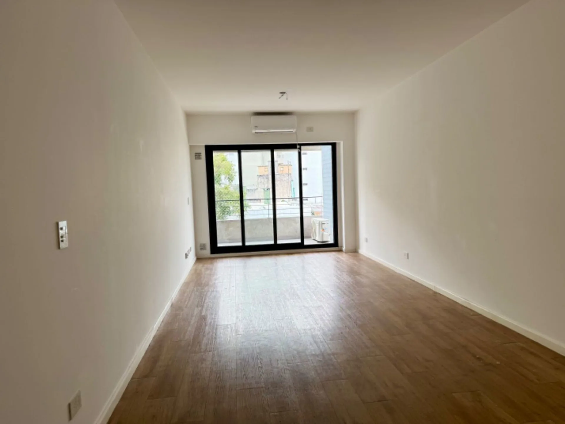 VTA.EXCELENTE MONOAMB-C/BALCÓN-42m2-FULL-AMENITIES foto 4