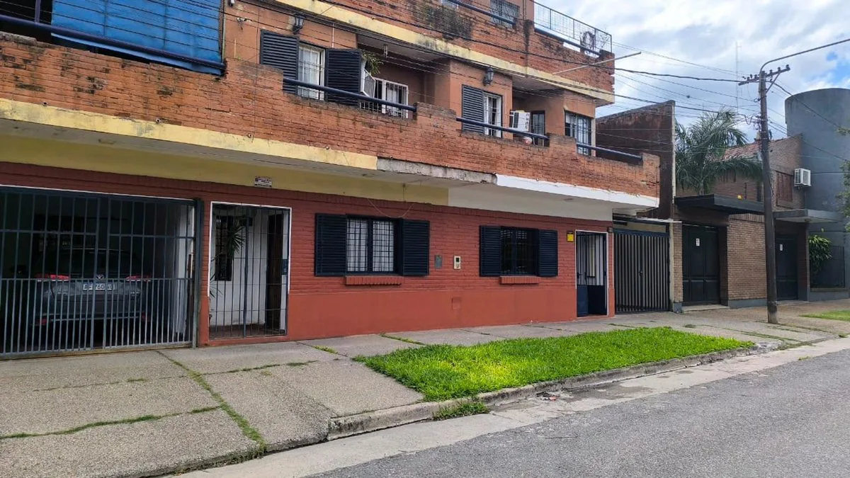 Departamento en PB – 3 Dormitorios Tucuman foto 3