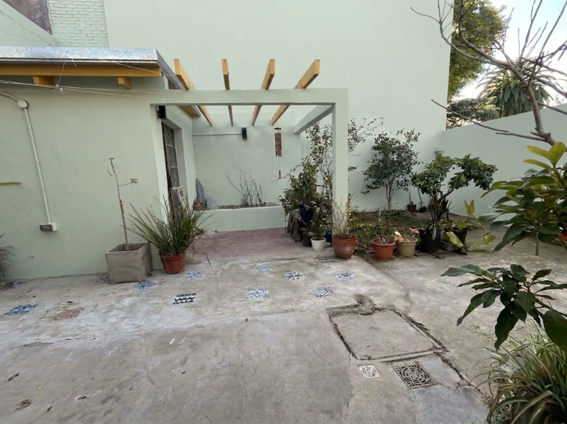 CASA 2 DORMITORIOS EN VENTA SAN CARLOS PATIO foto 5