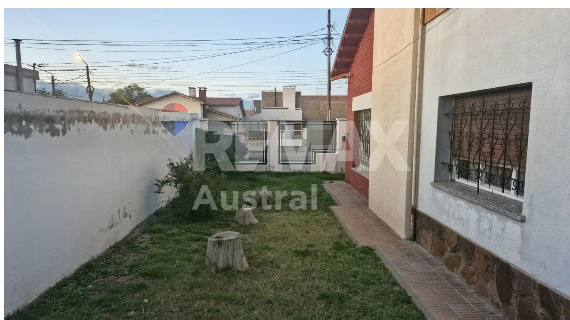 Casa .VENTA .Centro Sarmiento 3 dormis foto 3