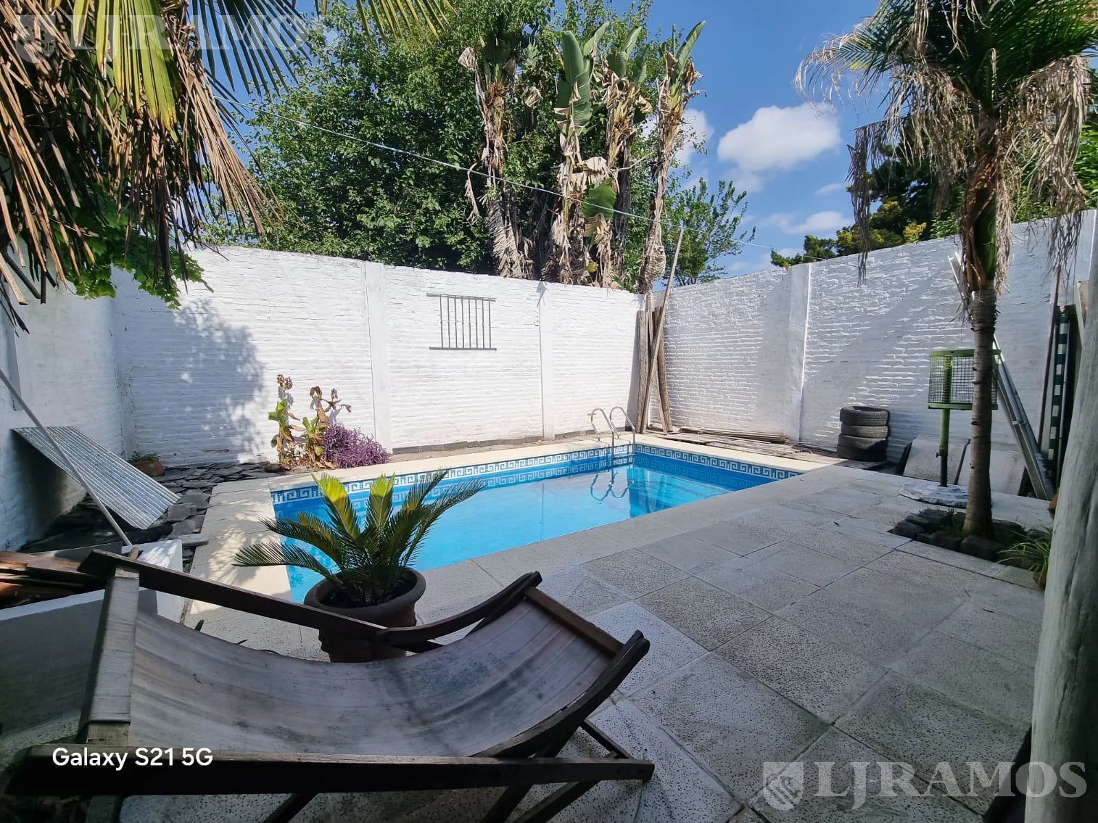 CASA EN VENTA EN PILAR CENTRO - A REFACCIONAR C/ PILETA foto 2