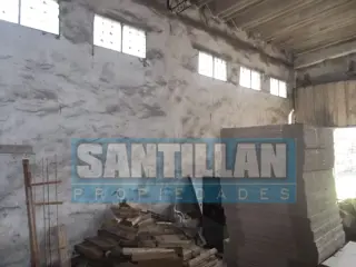 LOTE CON GALPON. VILLA LUZURIAGA. foto 5
