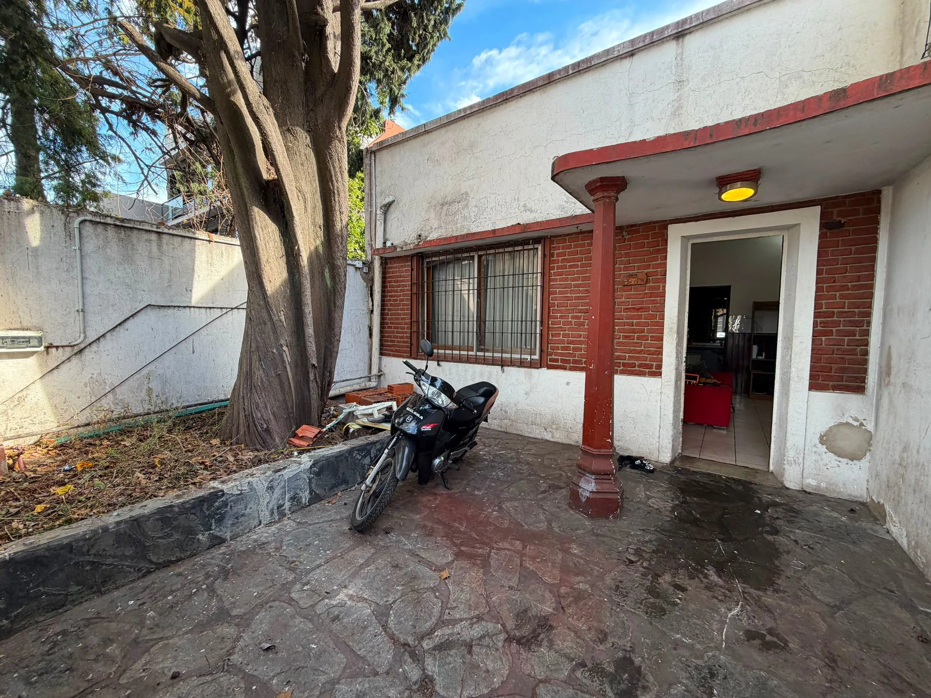 CASA EN VENTA 4 AMBIENTES FLORIDA OESTE foto 4