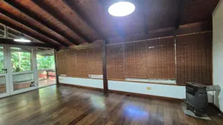 EXCLUSIVA CASA EN VENTA SOBRE CALLE BRASIL A PASOS DE LA COSTANERA DE LA CIUDAD.- foto 3