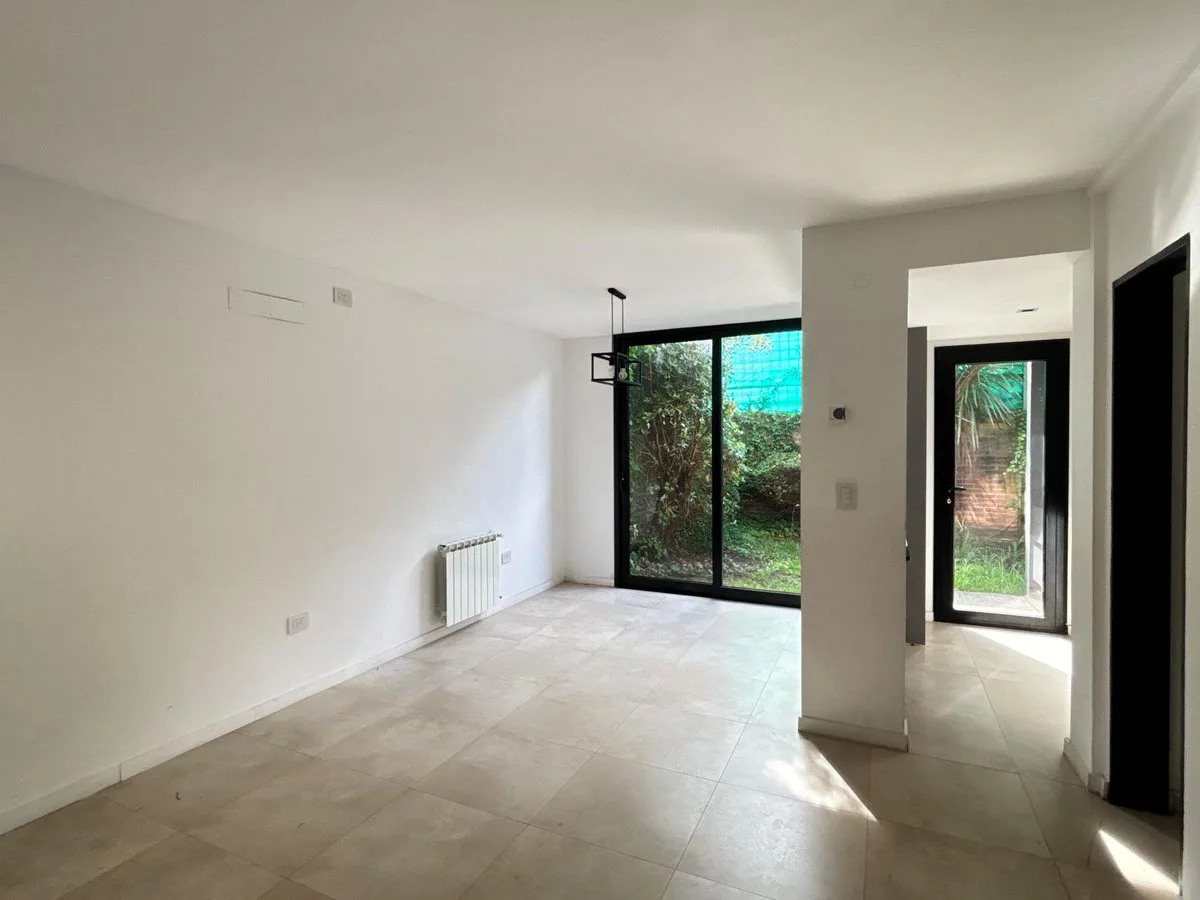 DUPLEX 2 DORMITORIOS EN VENTA GONNET foto 2