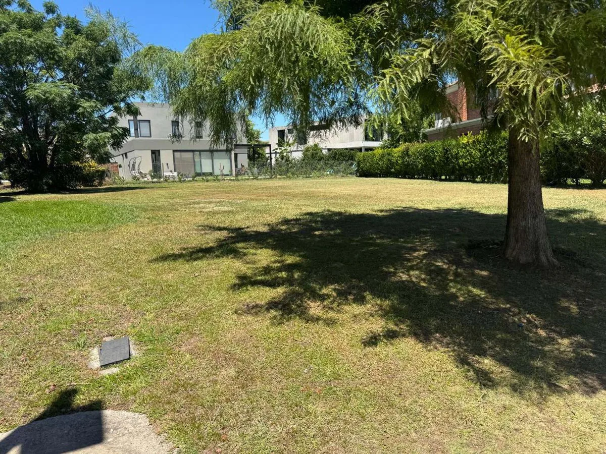 Venta Lote Central en Barrio Ayres Plaza, Pilar foto 5