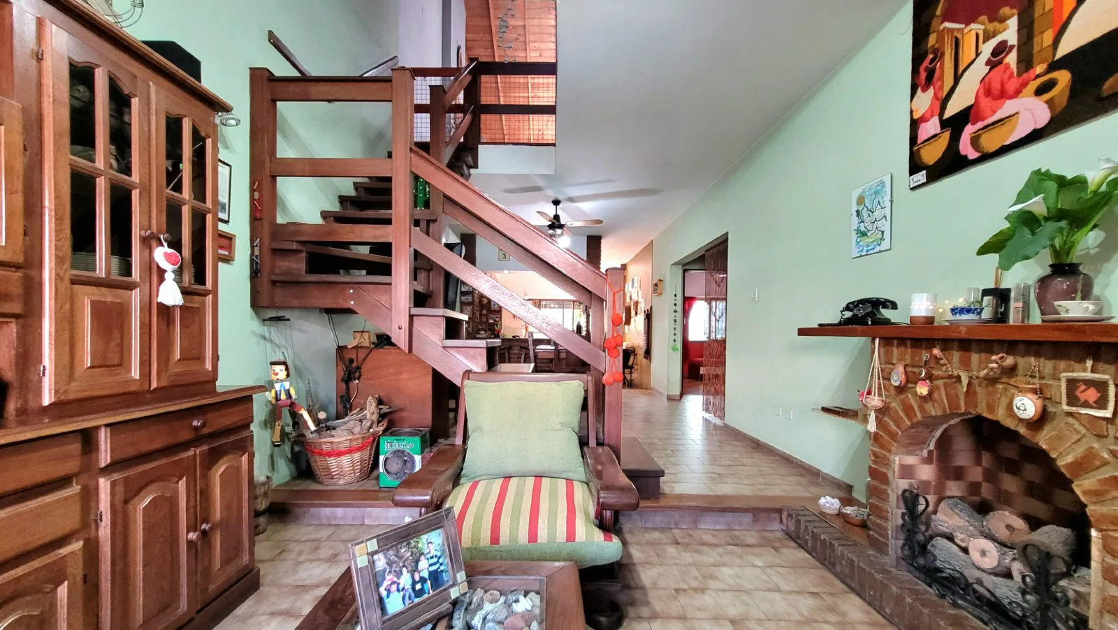 Venta casa 5 ambientes en Billinghurst foto 3