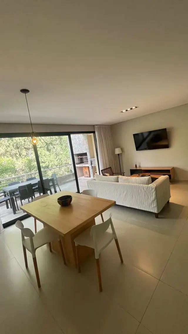 VENDO DEPARTAMENTO 2 DORMITORIOS CON COCHERA EN YERBA BUENA APTO CREDITO HIPOTECARIO