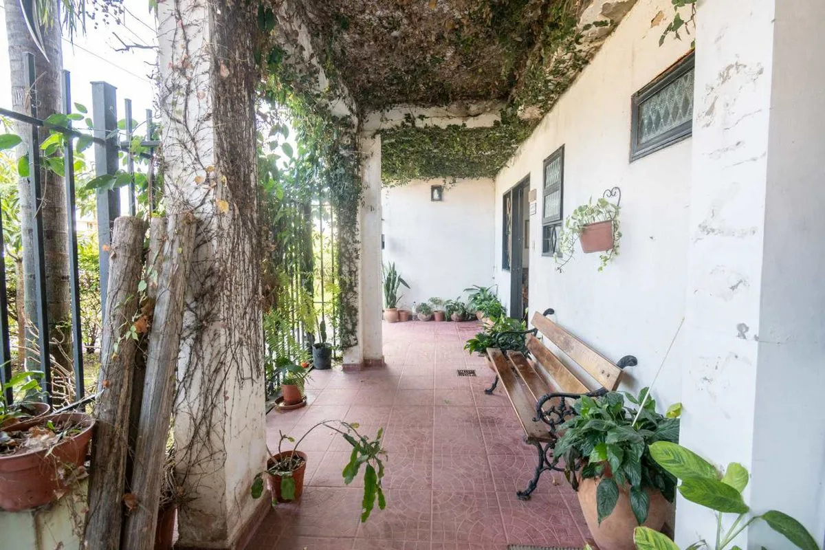CASA "BARRIO EL POZO" CON QUINCHO Y PILETA foto 4