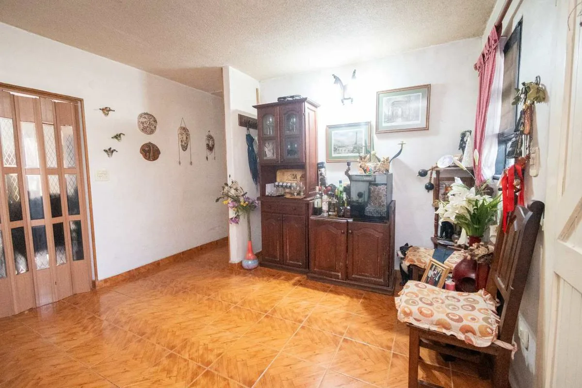 CASA "BARRIO EL POZO" CON QUINCHO Y PILETA foto 5