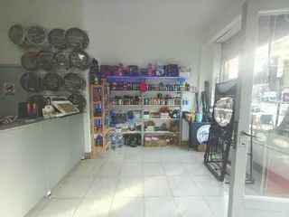 V. Devoto: Local/Tienda de Accesorios para vehículos - Venta Fondo de Comercio foto 4