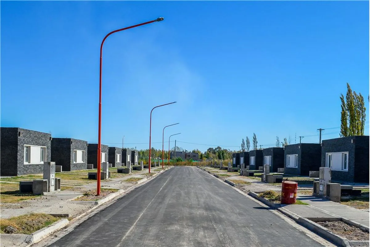 VENTA CASAS 2 DORM. LA FALDA, CIPOLLETTI foto 3