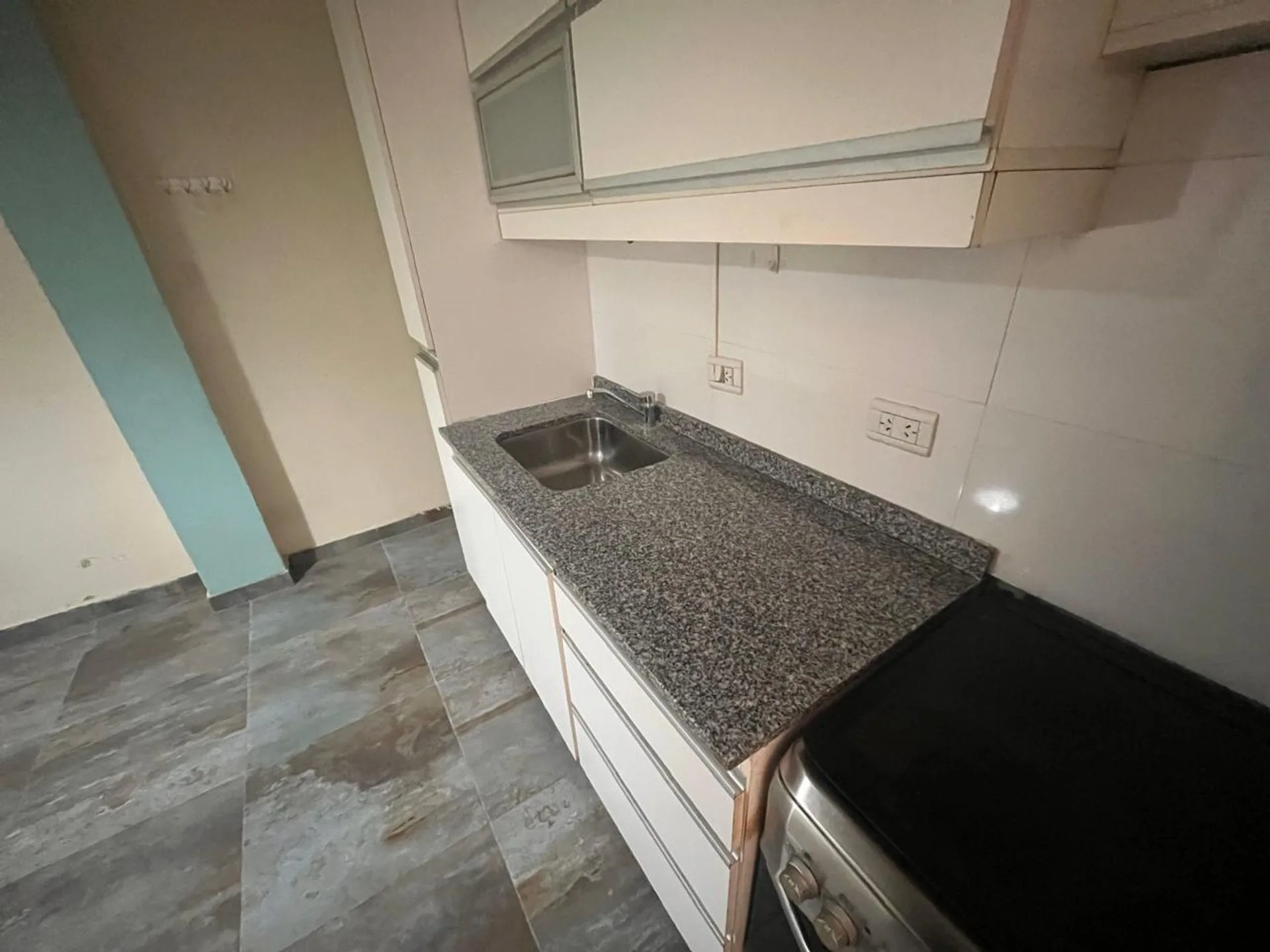 VENTA 2 AMB. PB. COCINA LAVADERO PATIO V.URQUIZA foto 4