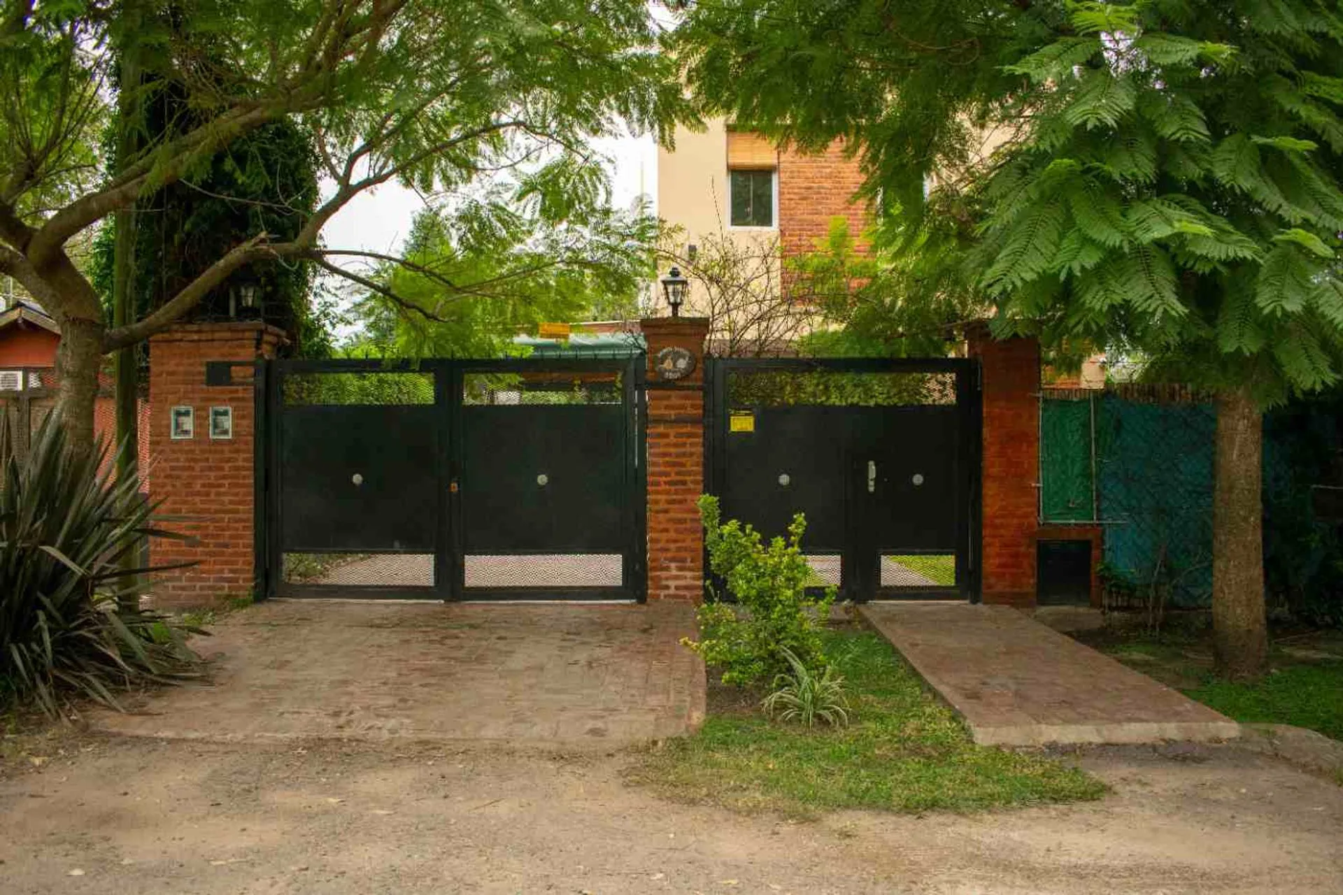 CASA EN VENTA LA REJA MORENO APTA CREDITO foto 3
