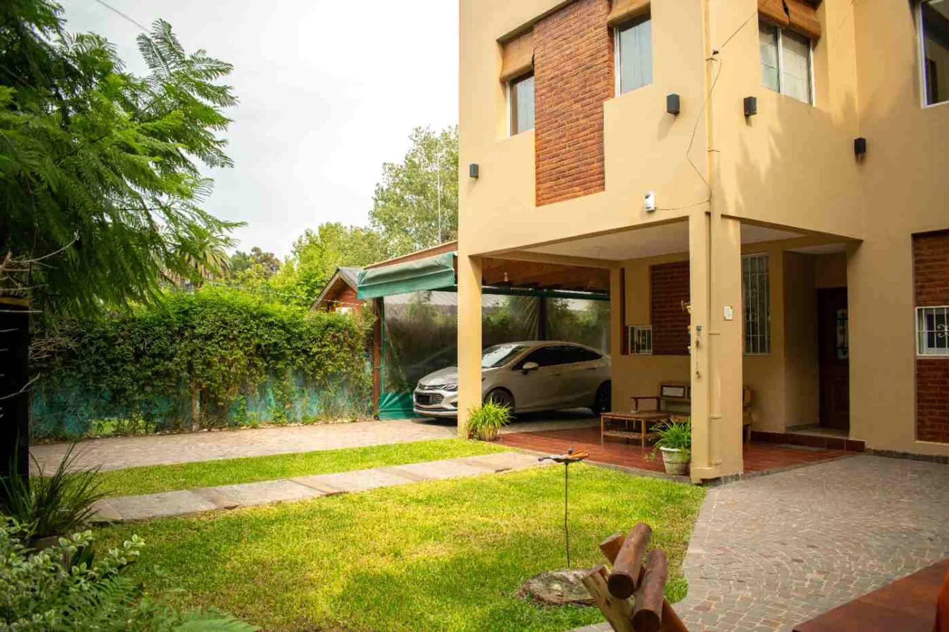 CASA EN VENTA LA REJA MORENO APTA CREDITO foto 5