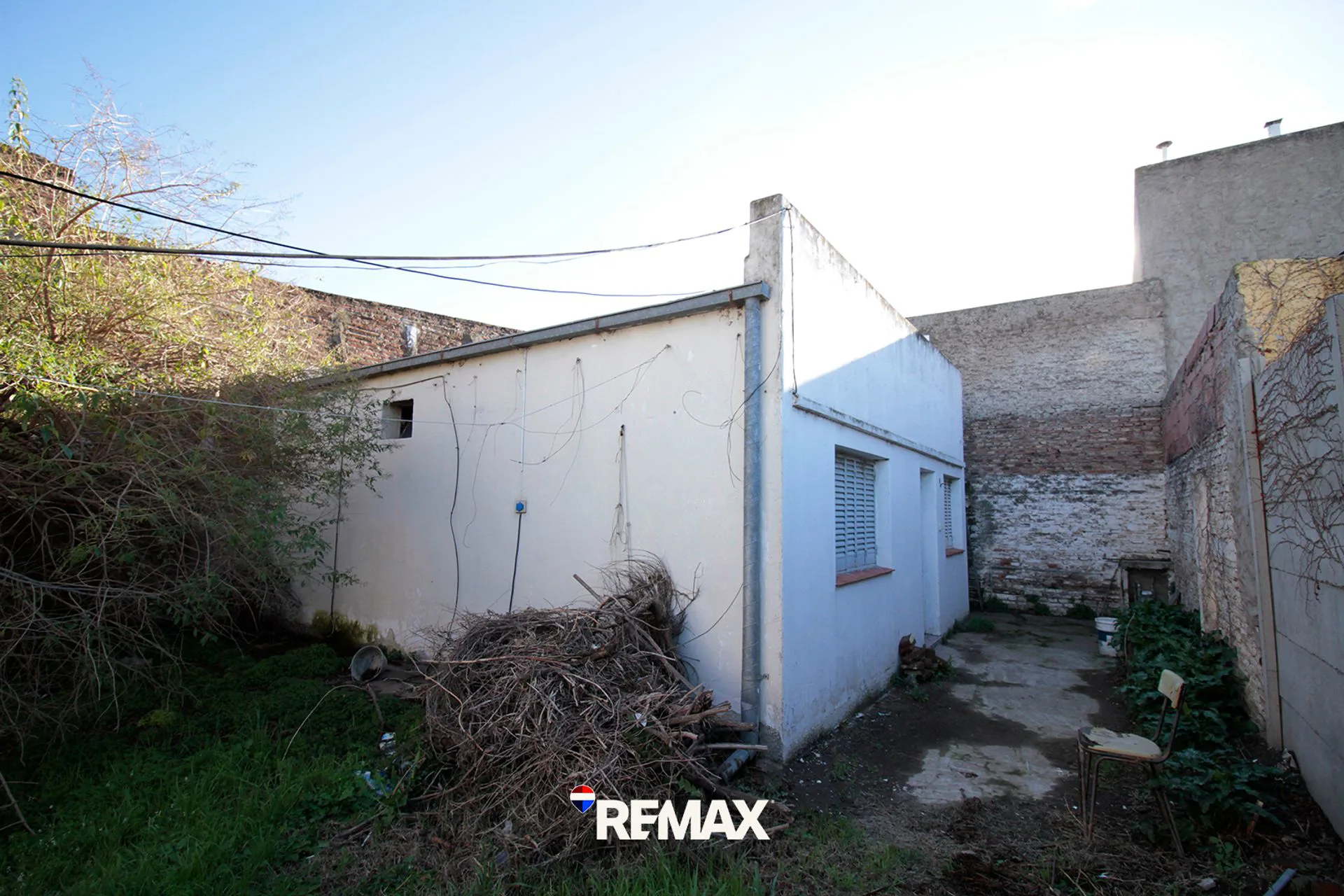 VENTA EN BLOQUE | CASA + 3 DEPTOS A REFACCIONAR foto 5